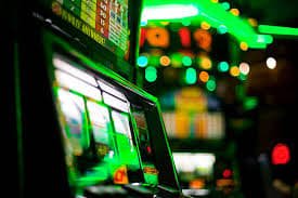 qq821 taruhan olahraga mobile betting aplikasi smartphone deposit rupiah penarikan cepat